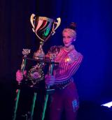 Вітаємо переможницю! Вітаємо переможницю!